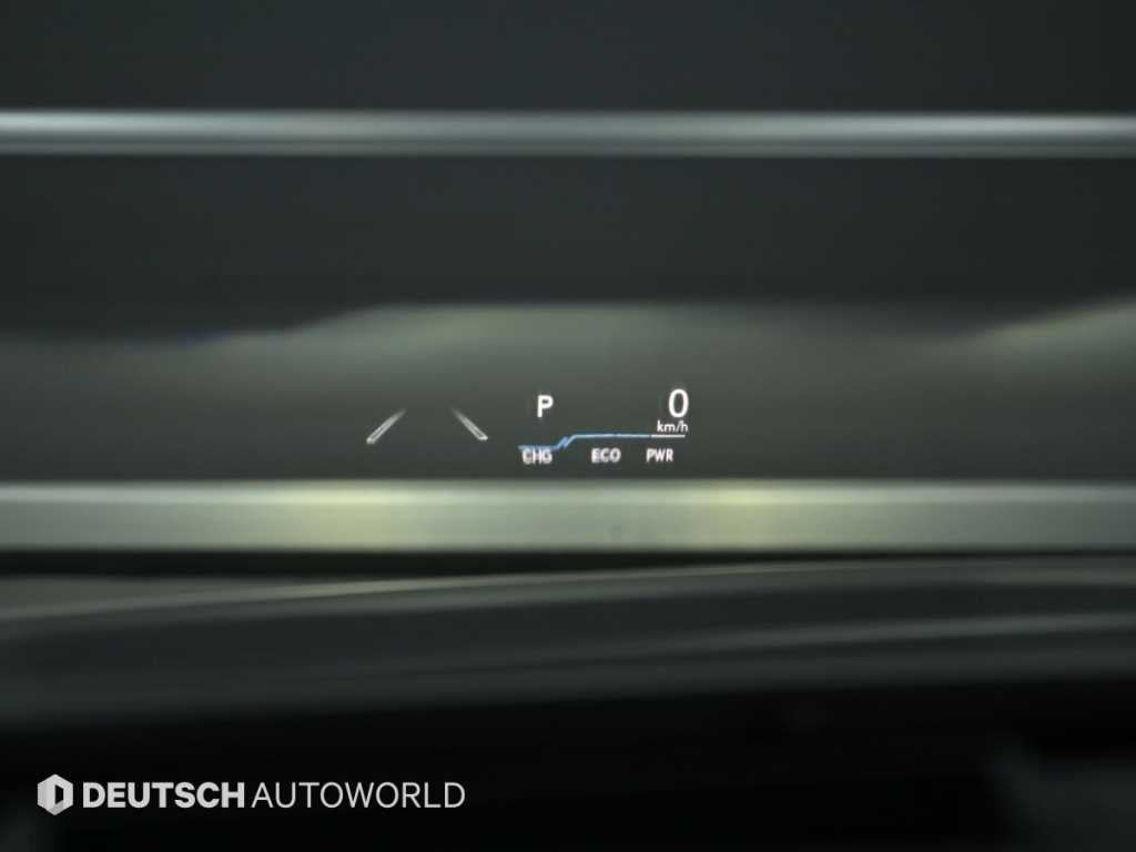 Lexus ES — photo 17