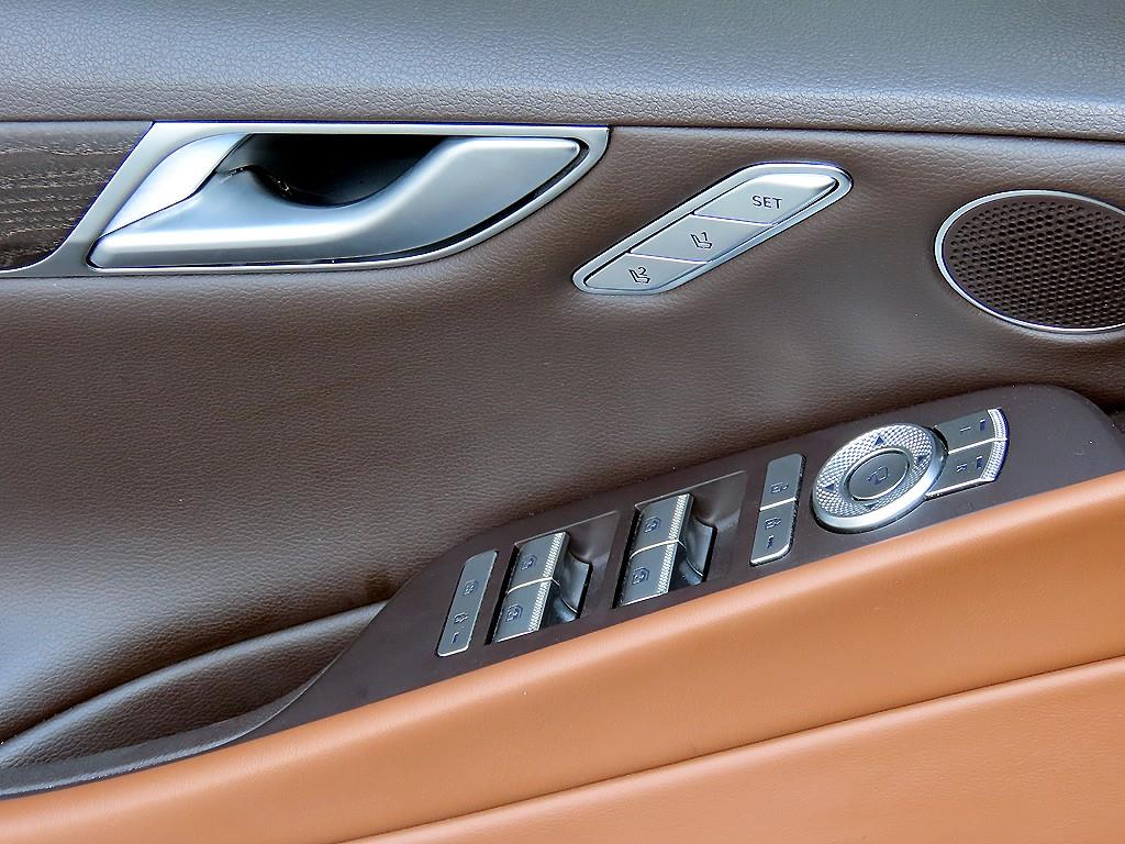 Genesis G80 — photo 12