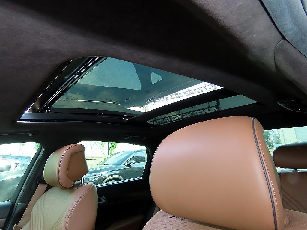 Genesis G80 — photo 16
