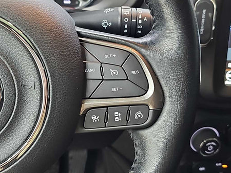 Jeep Renegade — photo 17