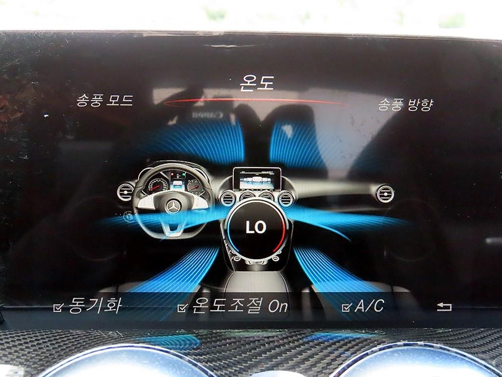 Mercedes-Benz AMG GT — photo 13