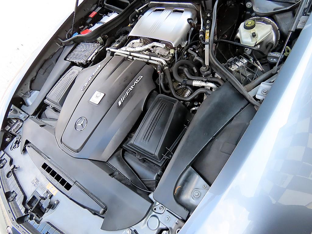 Mercedes-Benz AMG GT — photo 16