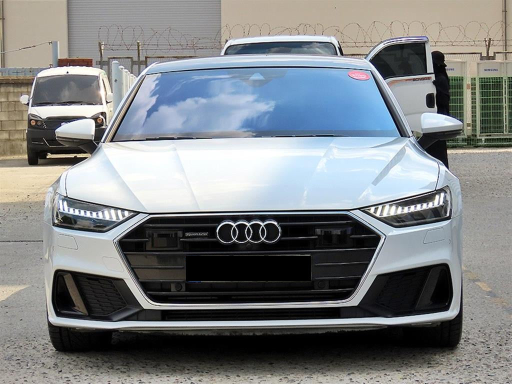 Audi A7 — photo 01