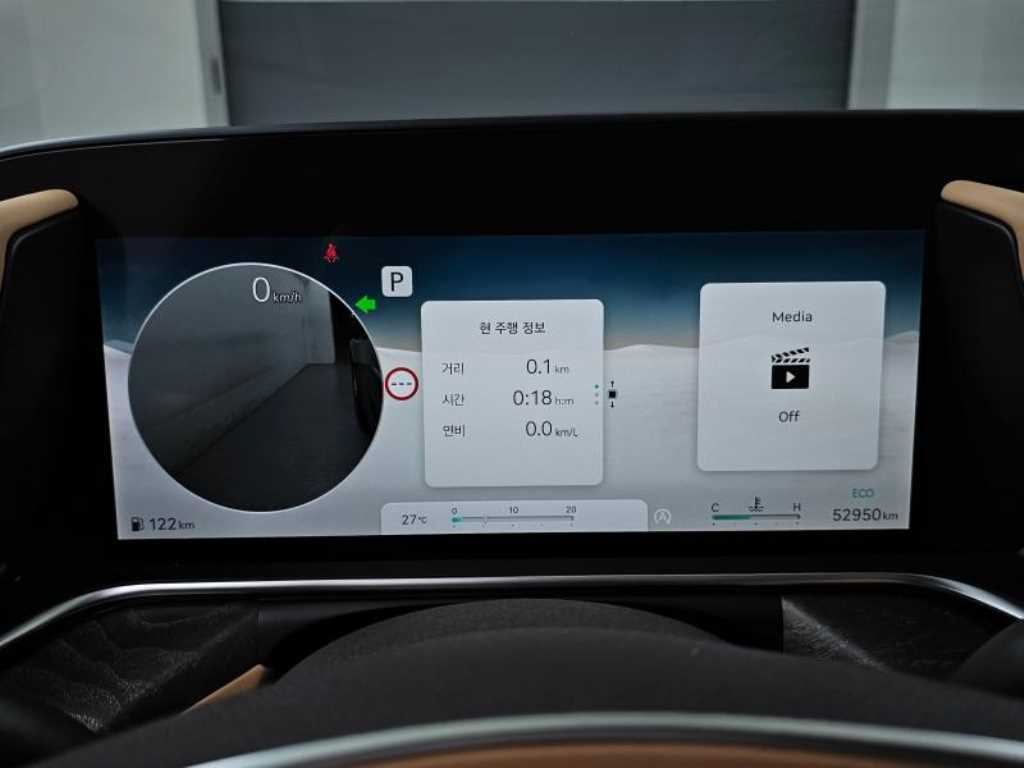 Genesis G90 — photo 08