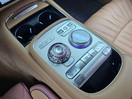 Genesis G90 — photo 09