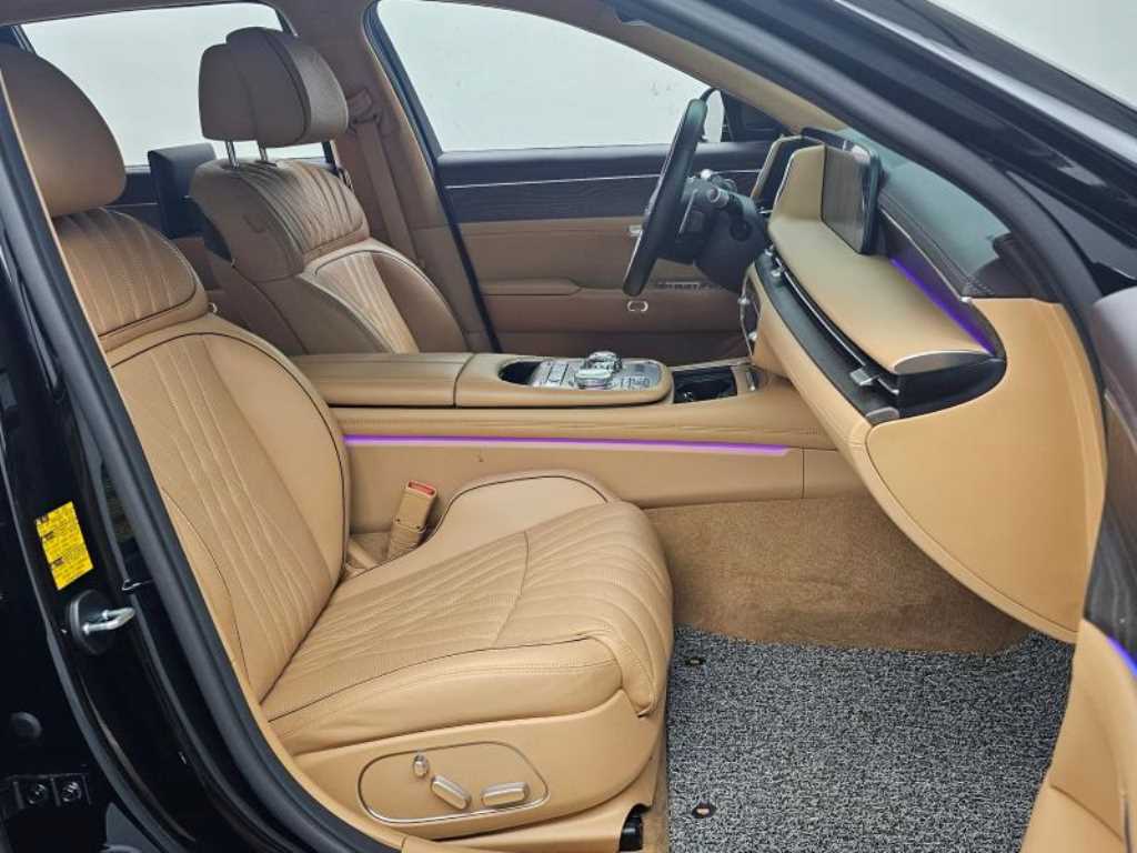 Genesis G90 — photo 10