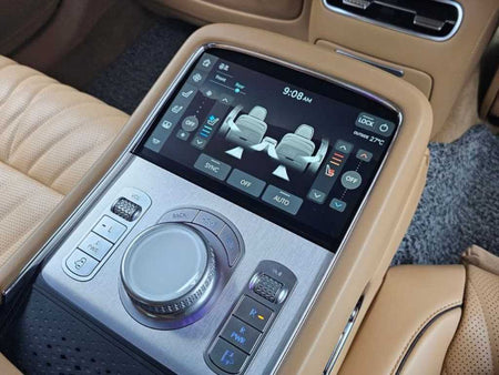 Genesis G90 — photo 16