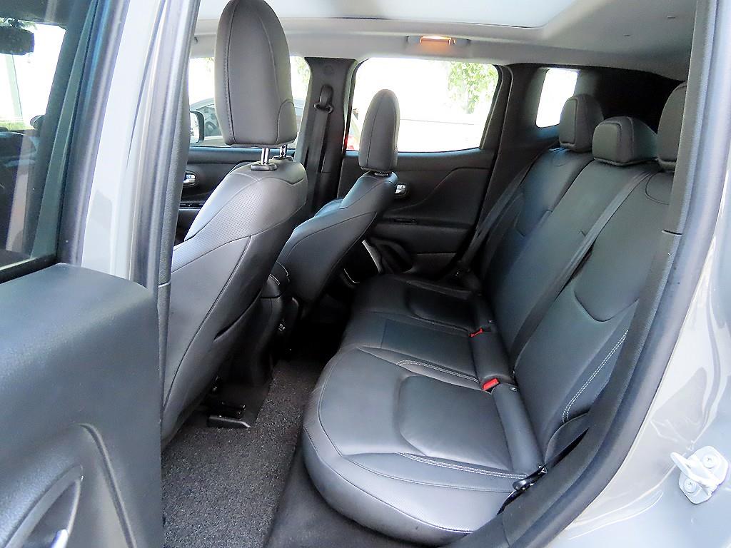 Jeep Renegade — photo 06