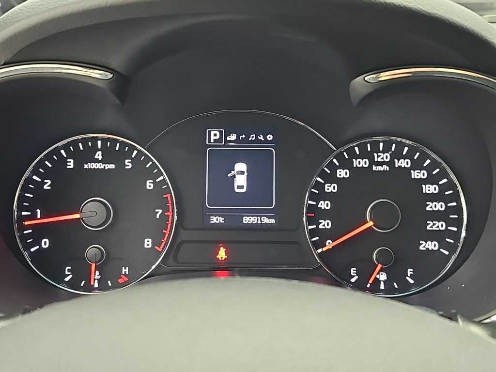 Kia K3 — photo 06