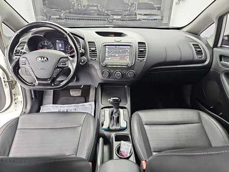 Kia K3 — photo 07