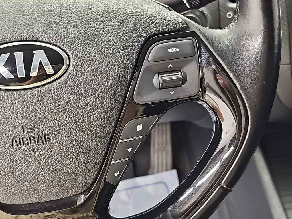 Kia K3 — photo 16