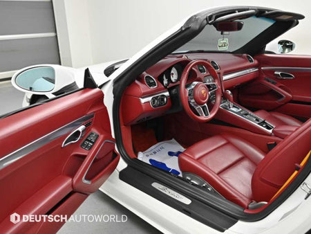 Porsche 718 — photo 12
