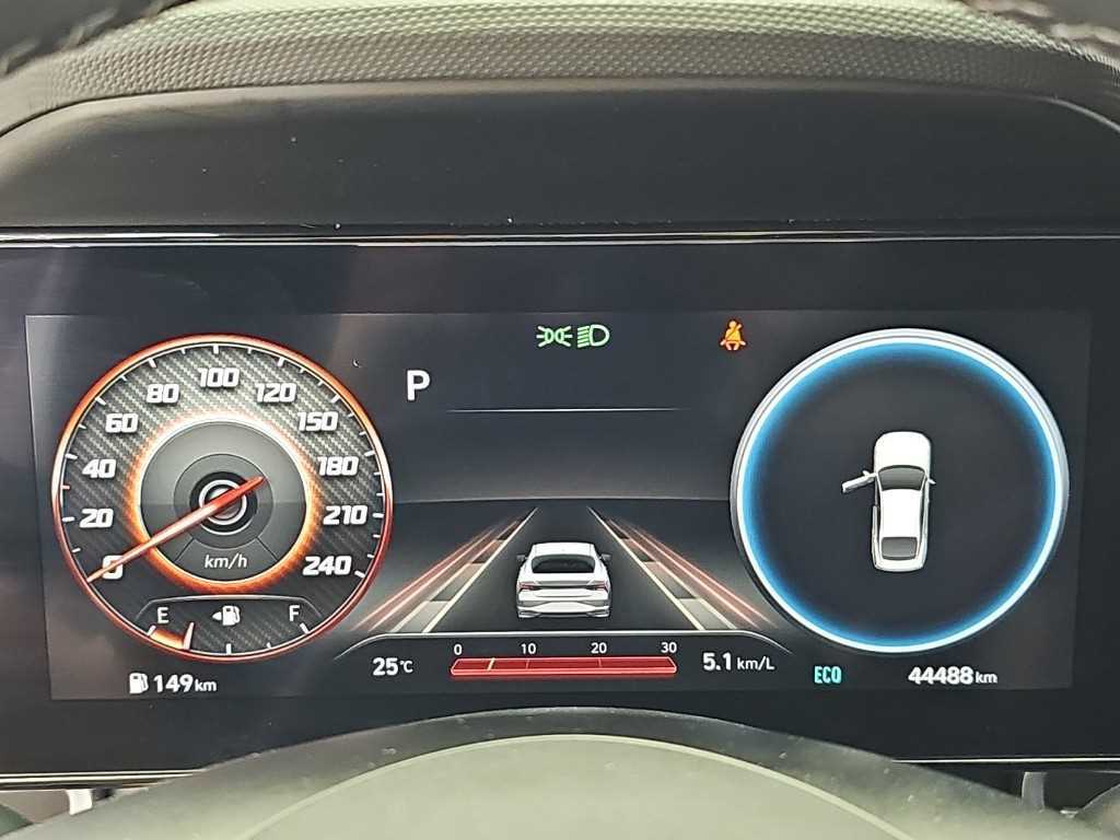 Hyundai Avante — photo 06