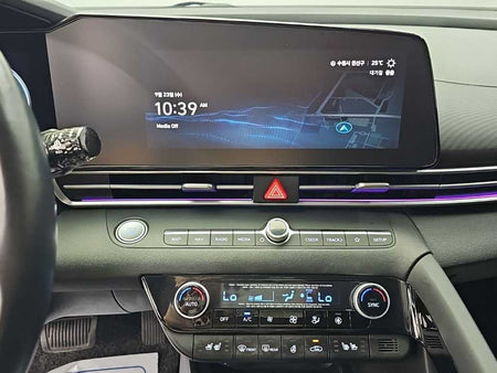 Hyundai Avante — photo 10