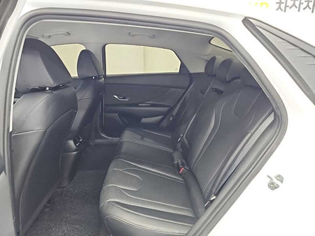 Hyundai Avante — photo 12