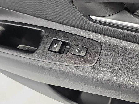 Hyundai Avante — photo 14