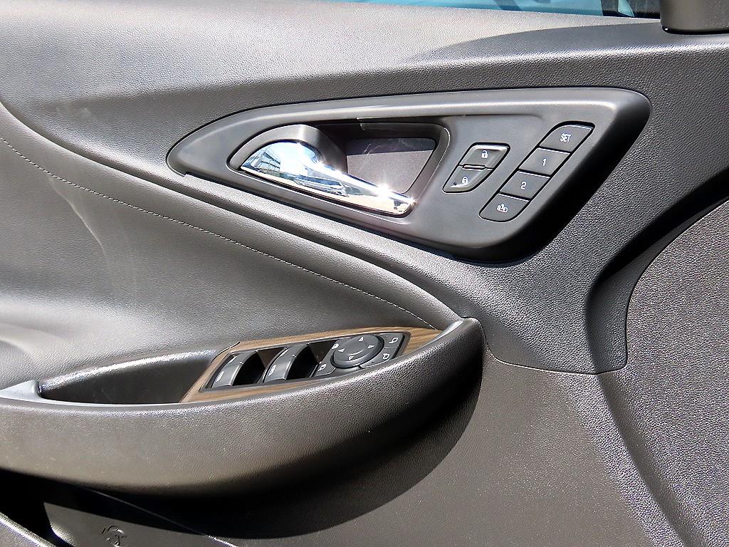 CHEVROLET Malibu — photo 11