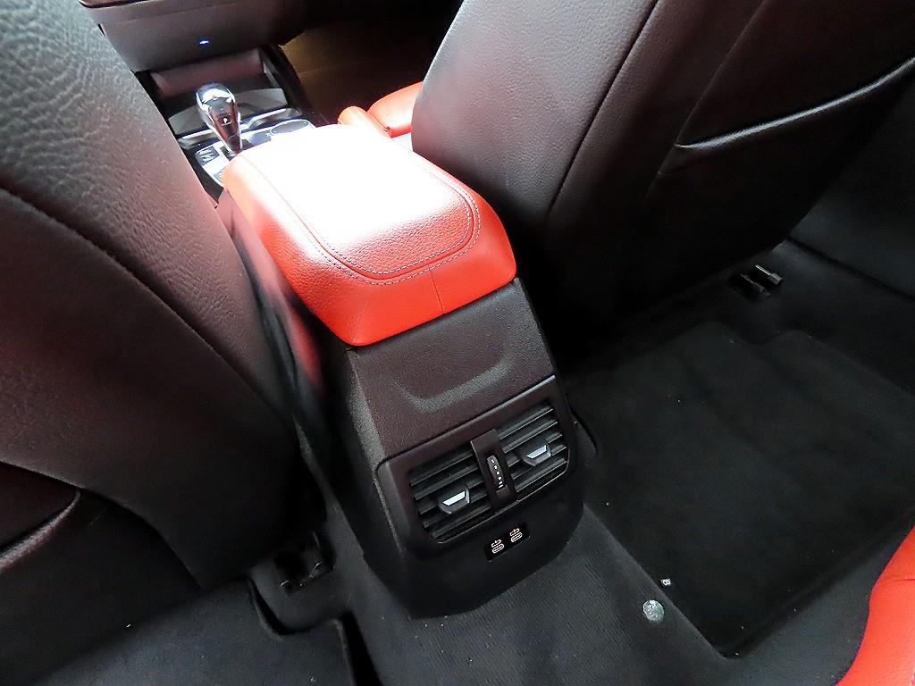 BMW 1-Series — photo 15