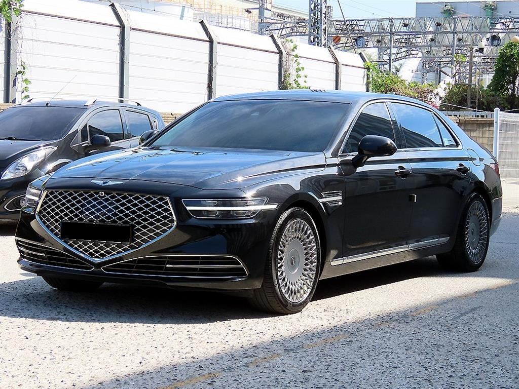 Genesis G90 — photo 02