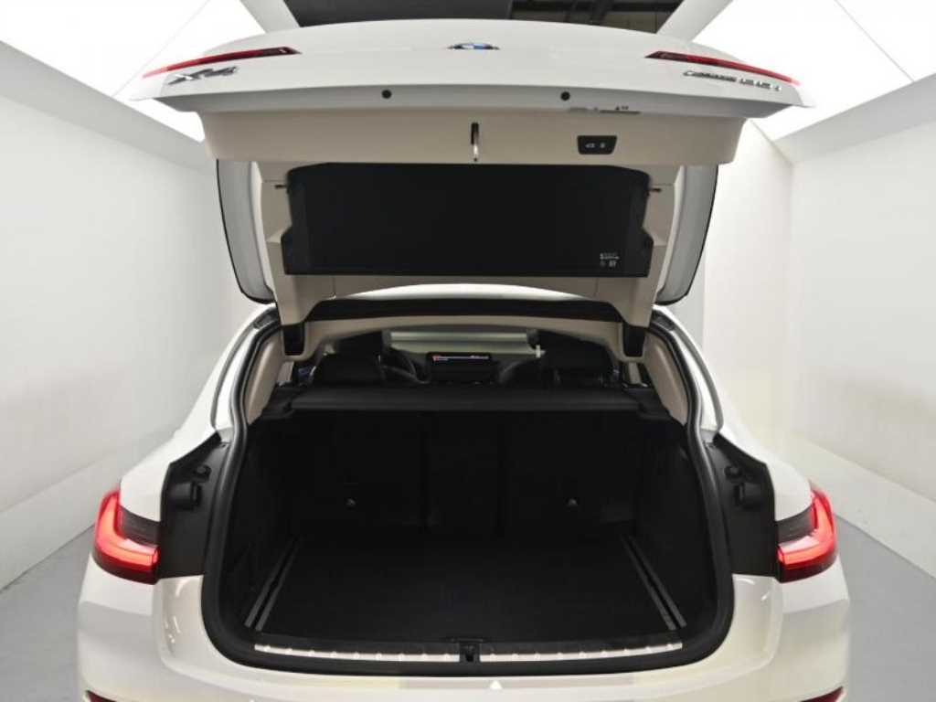 BMW X4 — photo 19