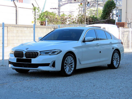BMW 5-Series — photo 02