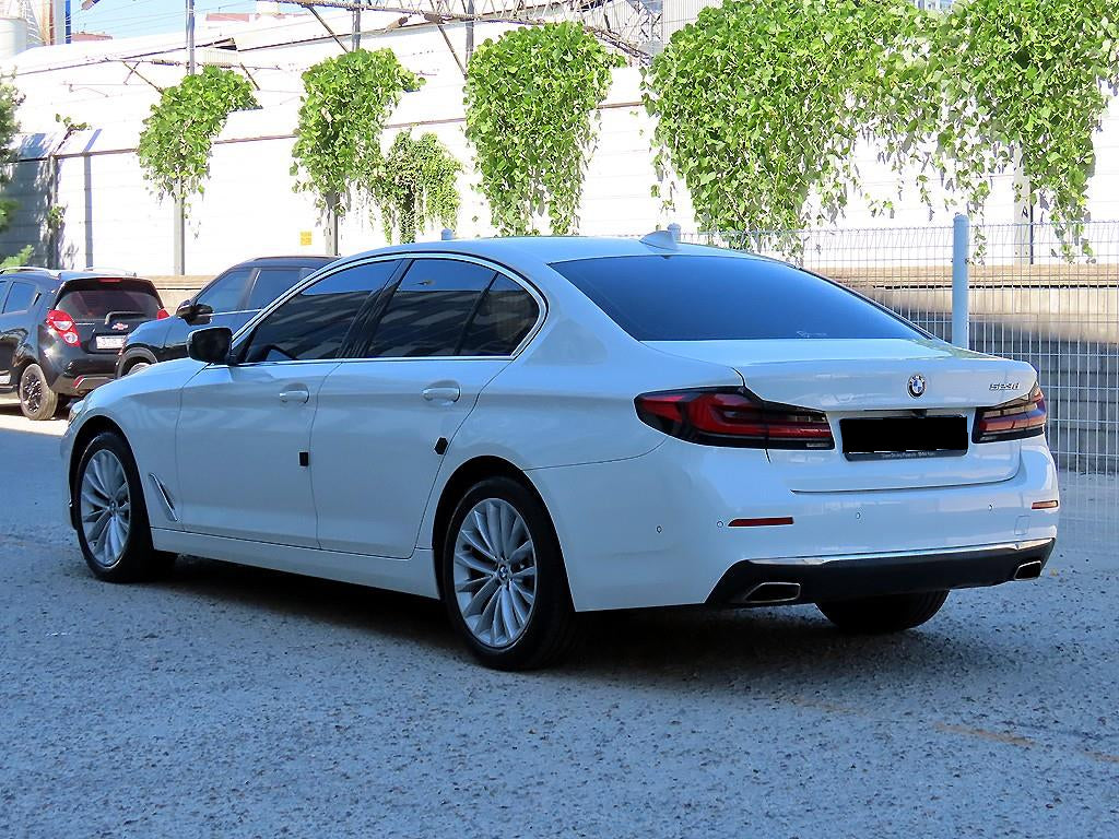 BMW 5-Series — photo 03