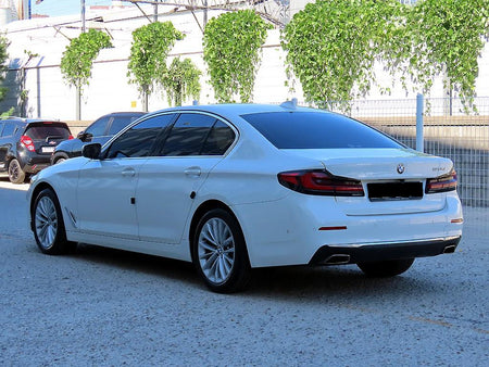 BMW 5-Series — photo 03