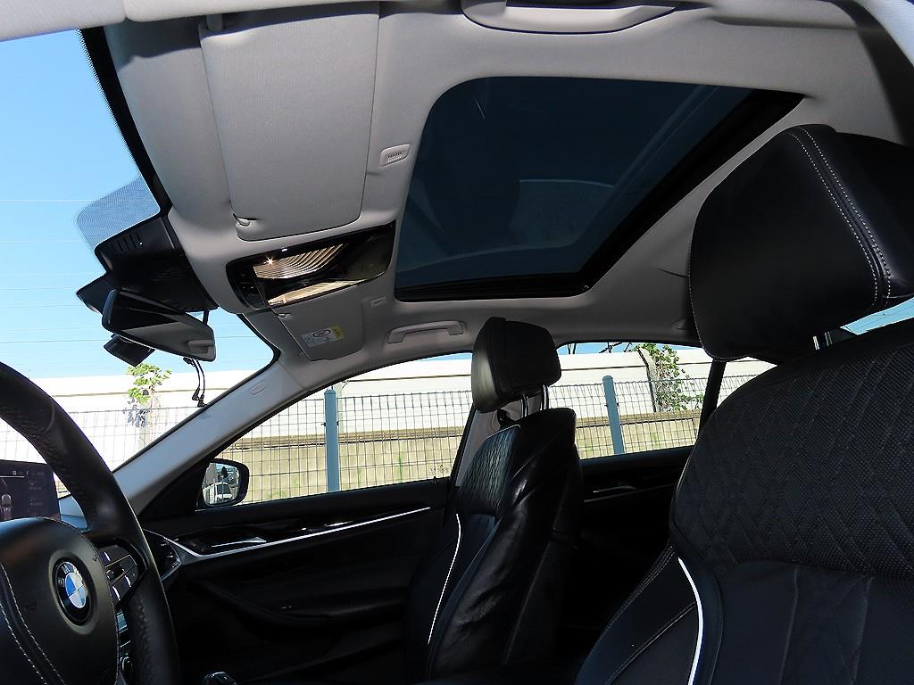 BMW 5-Series — photo 17