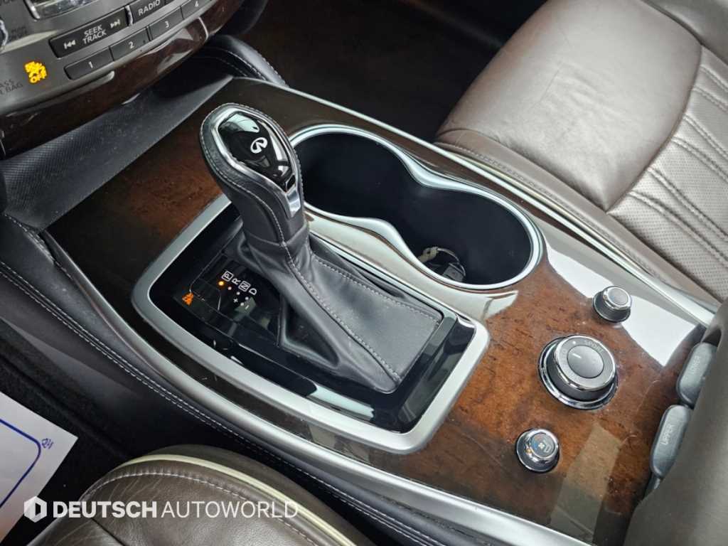 Infiniti QX60 — photo 09