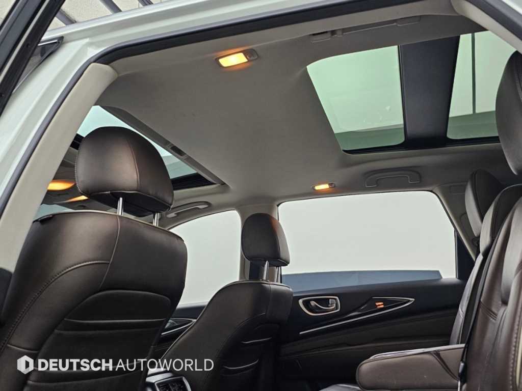 Infiniti QX60 — photo 18