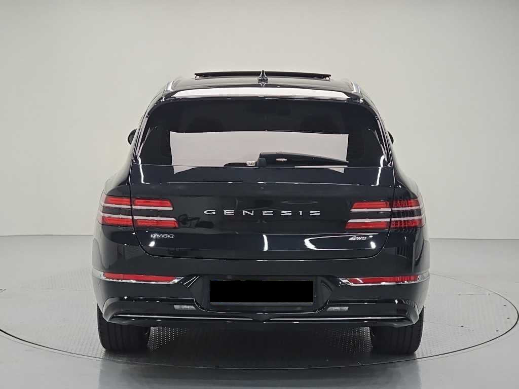 Genesis GV80 — photo 03