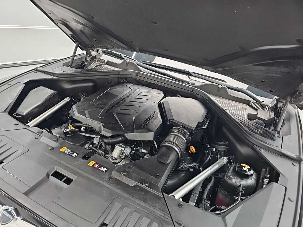 Genesis GV80 — photo 05