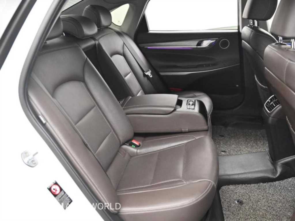 Hyundai Grandeur — photo 12
