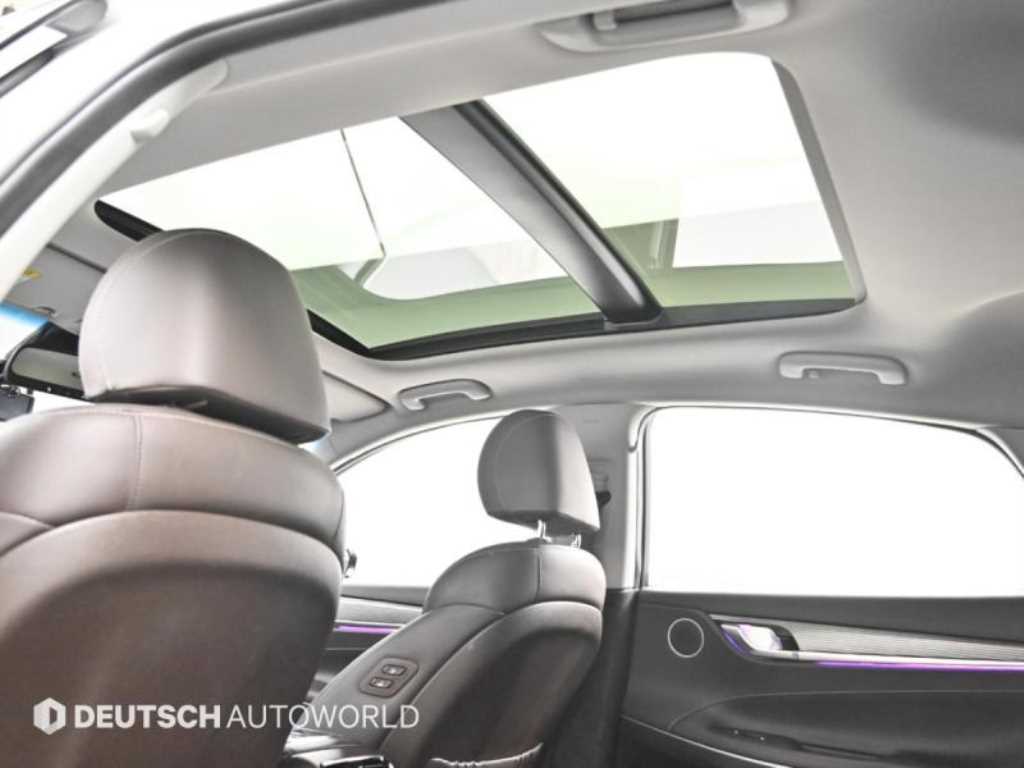 Hyundai Grandeur — photo 18