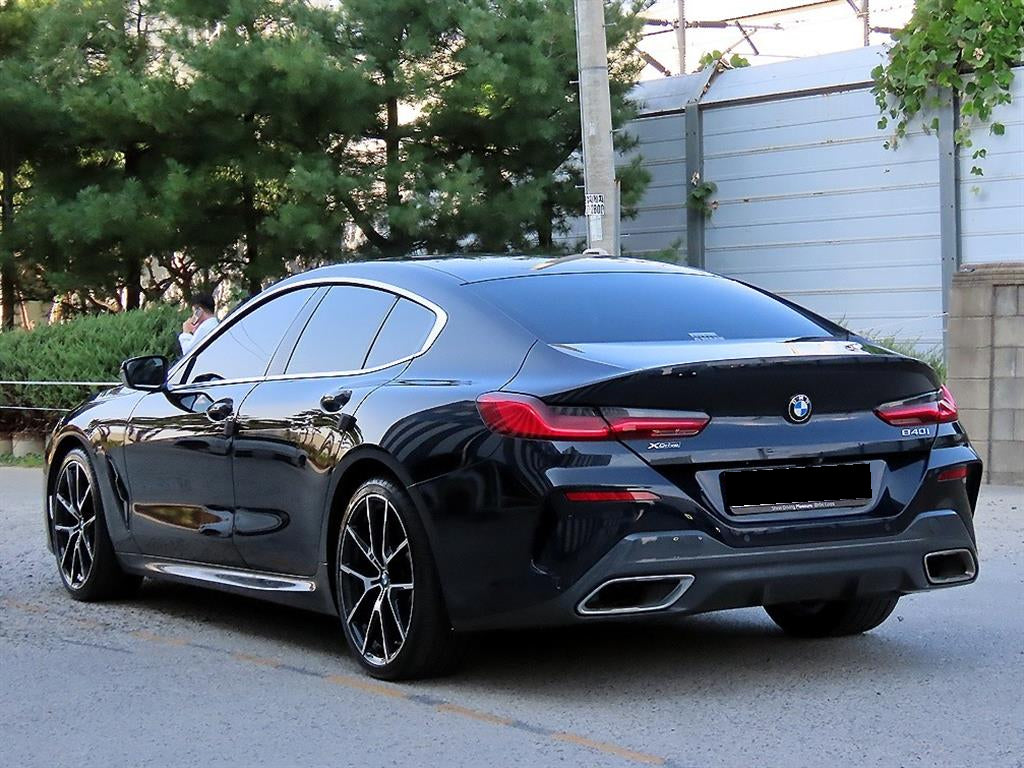 BMW 8-Series — photo 03