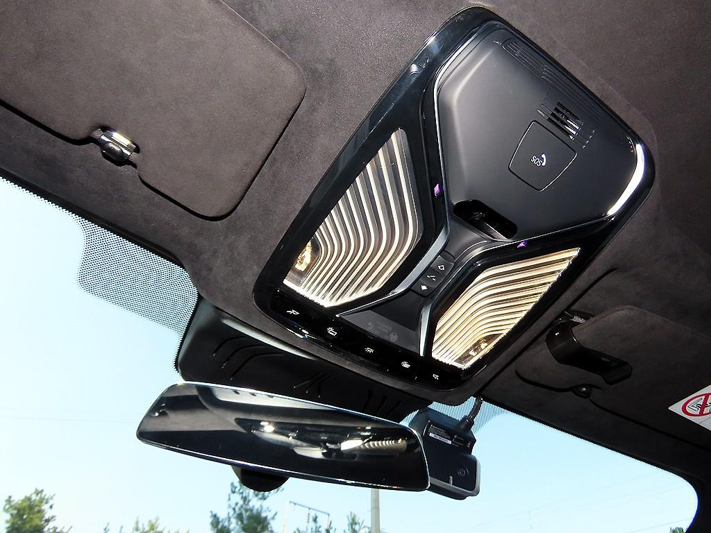 BMW 8-Series — photo 15