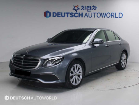 Mercedes-Benz E-Class — photo 01