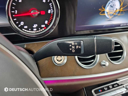 Mercedes-Benz E-Class — photo 09