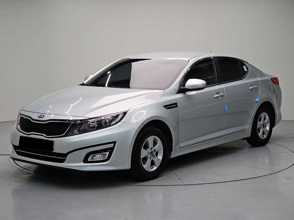Kia K5 — photo 01