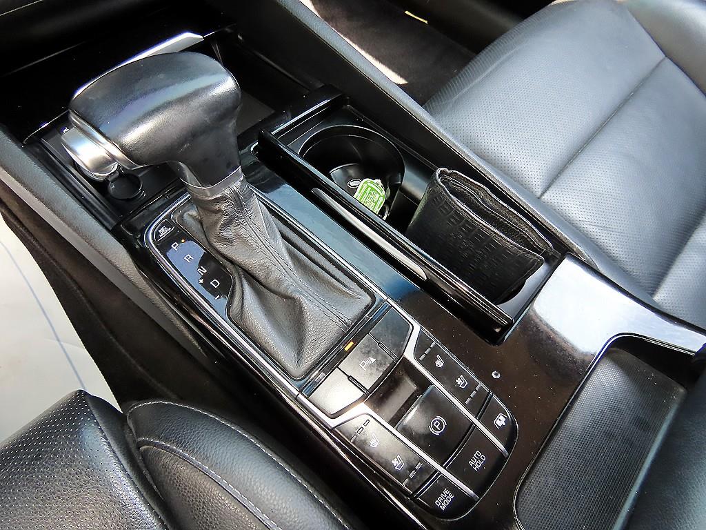 Kia K7 — photo 10