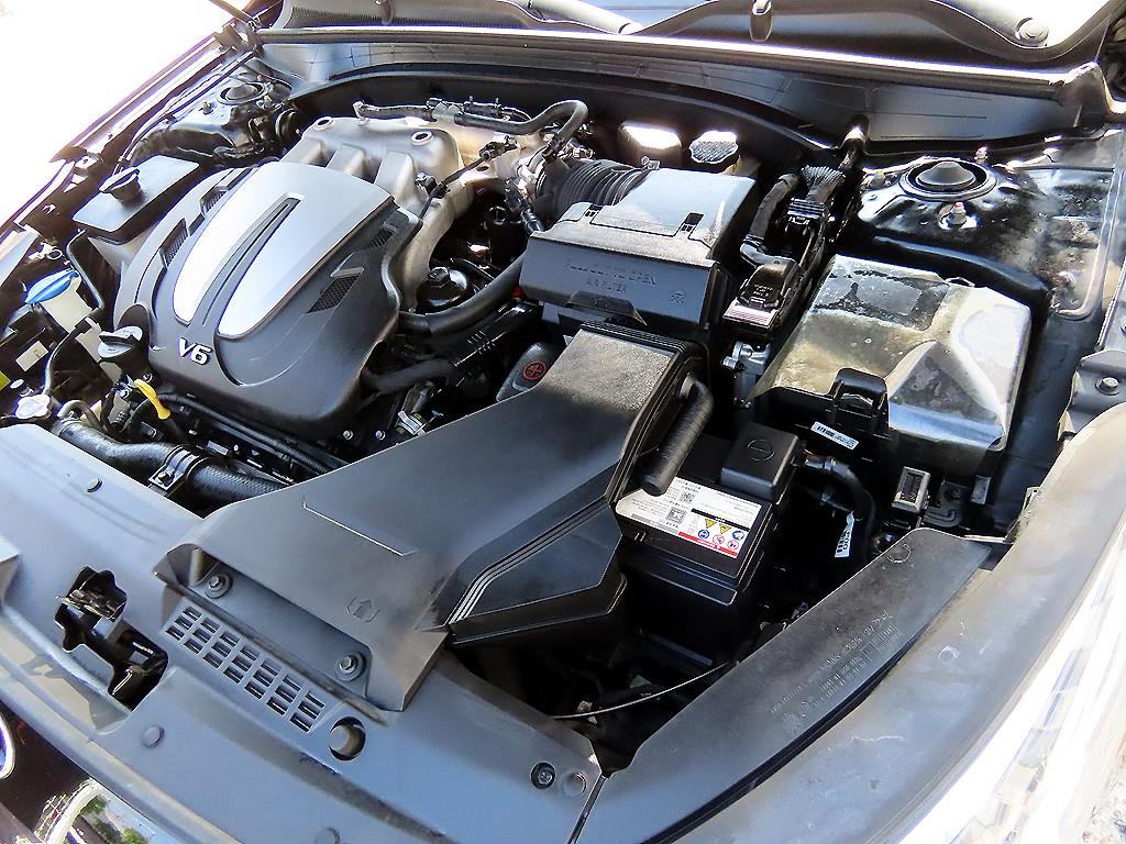 Kia K7 — photo 19
