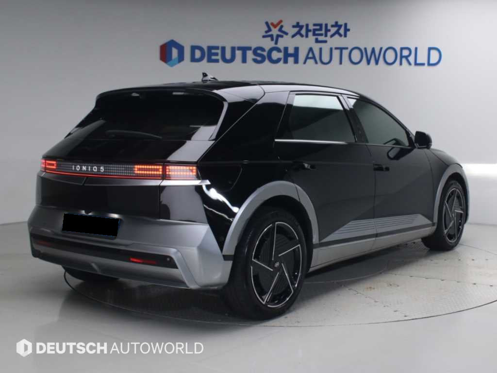 Hyundai Ioniq5 — photo 02
