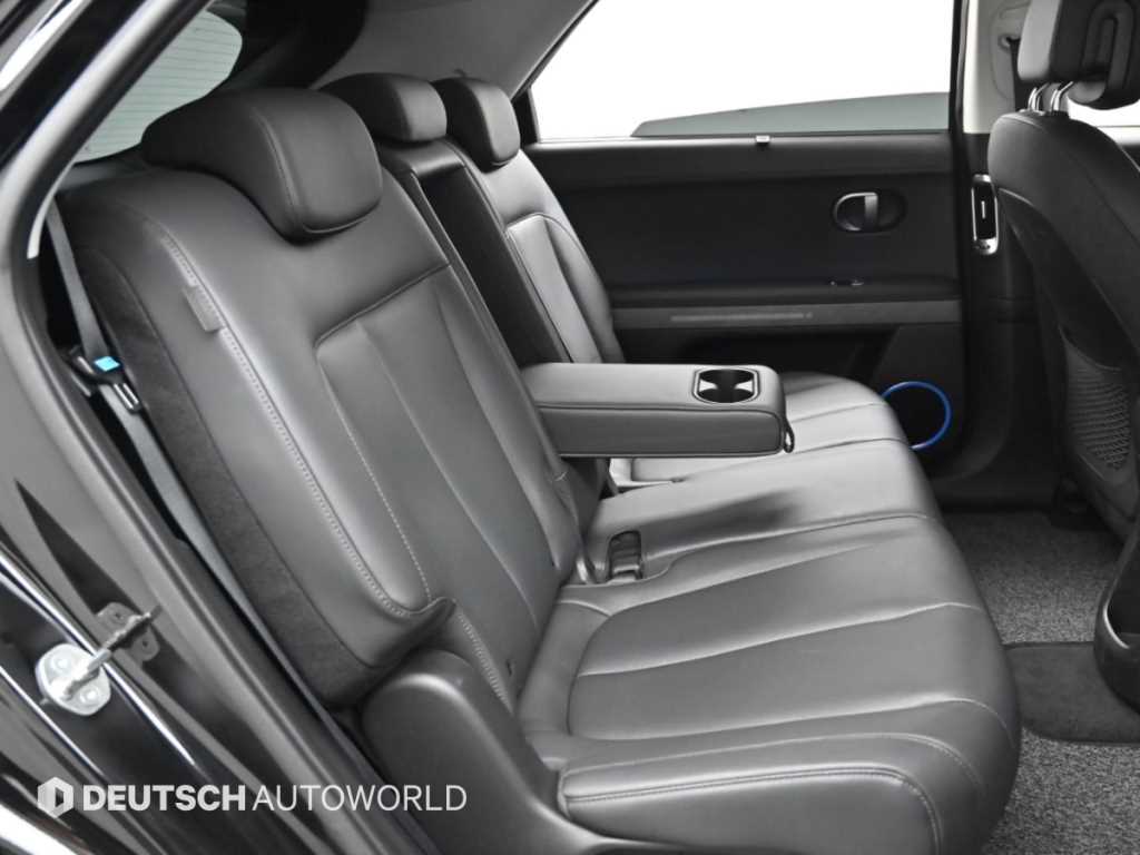 Hyundai Ioniq5 — photo 12