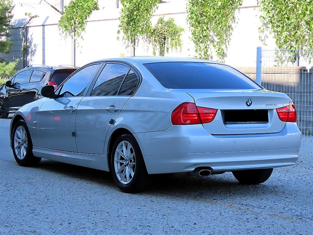 BMW 3-Series — photo 03