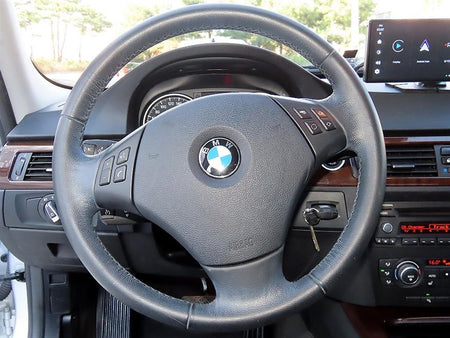 BMW 3-Series — photo 08