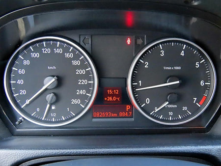 BMW 3-Series — photo 09