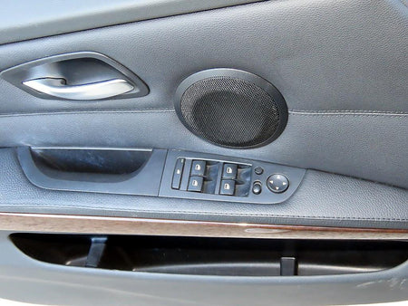 BMW 3-Series — photo 11