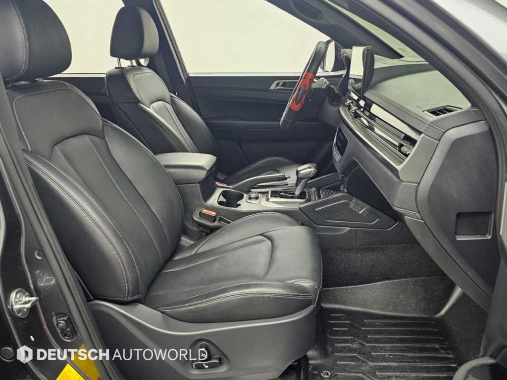 KGM Rexton — photo 10