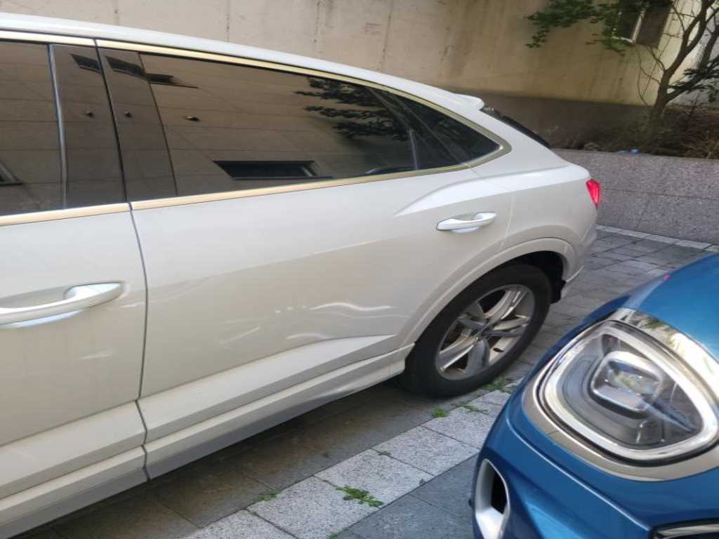 Audi Q3 — photo 06