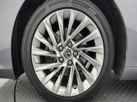 Lexus ES — photo 05
